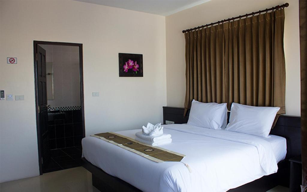 88 Hotel Patong Room photo