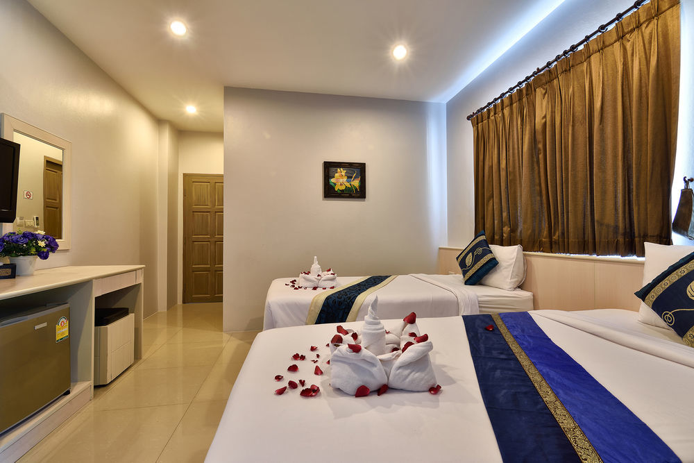 88 Hotel Patong Exterior photo