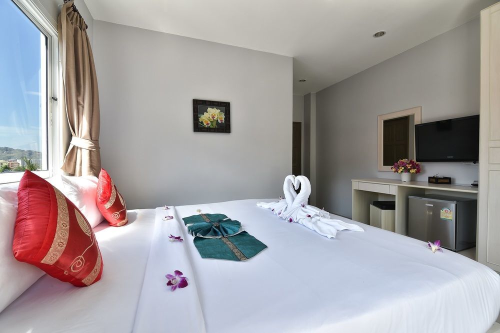 88 Hotel Patong Exterior photo